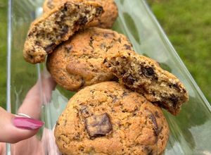 Una foto de Cookies con chips estilo NY
