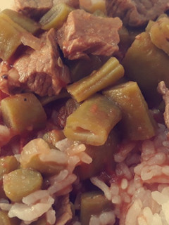 صورة لوصفة فاصوليا خضره مع رز