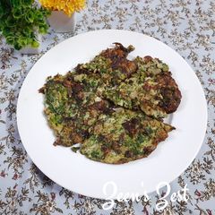 A picture of Garlic Chives Omelette.