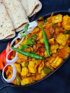 ऑमलेट भुर्जी (omelette bhurji recipe in Hindi) रेसिपी मुख्य फोटो
