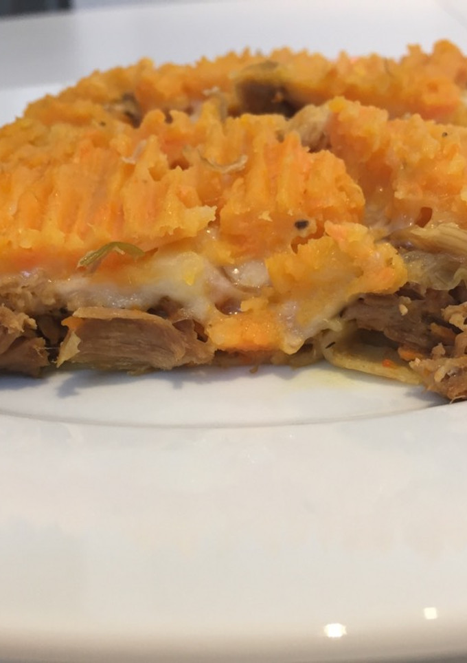 Una foto de Pastel de carne con boniatos de sobras del cocido