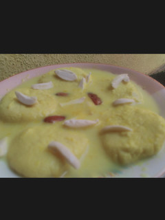 ரசமலாய் மேற்கு வங்காள மாநில உணவு (rasamalai Recipe in Tamil) செய்முறை முக்கிய புகைப்படம்