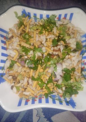 भेल पूड़ी (bhel poori recipe in Hindi) रेसिपी मुख्य फोटो