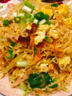 炒泡麵 的食譜成品照片