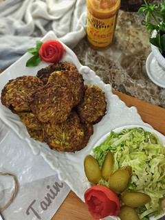 عکسی از دستور کوفته کدو سبز (Κολοκυθοκεφτέδες) 🇬🇷