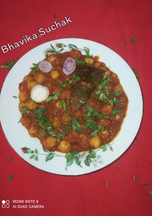 પંજાબી છોલે(Punjabi Chhole Recipe In Gujarati) રેસીપી મુખ્ય ફોટો