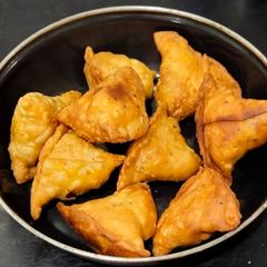 A picture of Samosa.