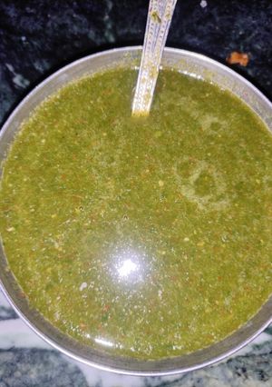 हरी चटनी (hari chutney recipe in Hindi) रेसिपी मुख्य फोटो