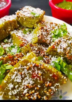 A picture of Hariyali dhokla.