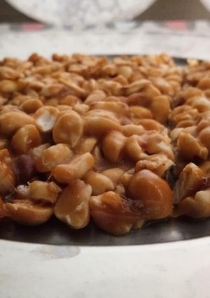 A picture of Peanut Chikki.