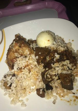 A picture of Ofada Rice and Sauce.