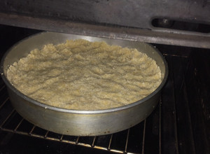 Una foto de Base crujiente de tarta/pie hecha con pan rallado (muy fácil)