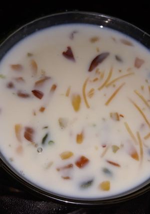 A picture of Seviyan kheer.