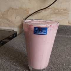 รูปของ حليب بالفراولة 🍓