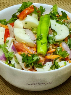 A picture of Egg salad.
