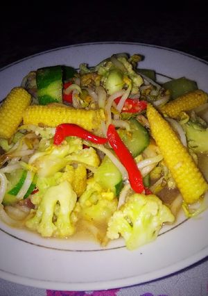 Foto resep Tumis Brokoli Timun Muda