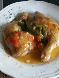 Una foto de Pollo con pimientos