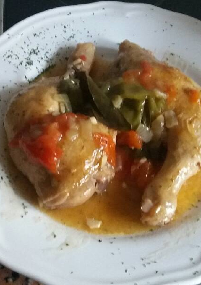 Una foto de Pollo con pimientos