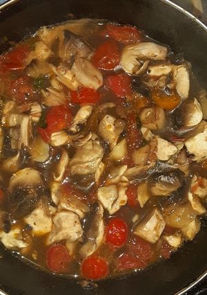 A picture of Super Tasty Veg Dreams🍅🍅🍅🍅🍅🍄🍄🍄🍄🍄🍄🍄.