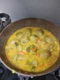 Coles de bruselas al curry