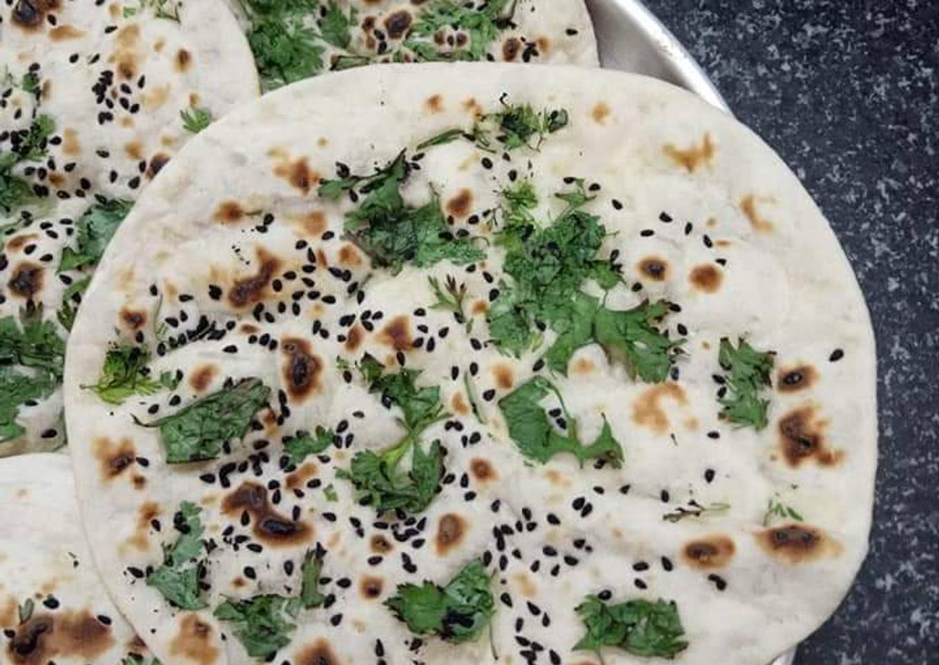 3 Types of Naan - Plain/Butter Naan, Garlic Butter Naan and Stuffed Cheesy Garlic Naan !!