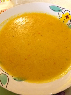 Una foto de Sopa de almendras y pollo