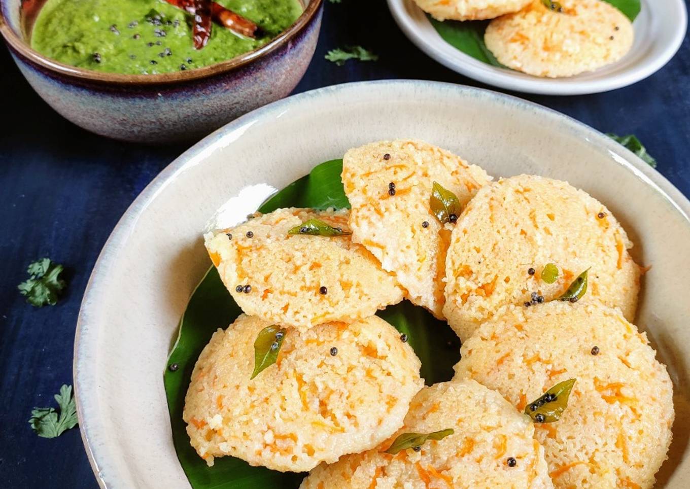 Carrot Idli with coriander coconut chutney