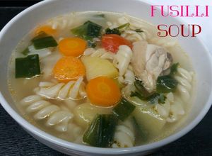 Foto resep Sup ayam makaroni spiral (fusilli)