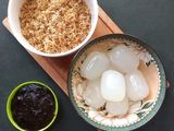 Bola-Bola Air Kelapa (Isian Mochi Kelapa)