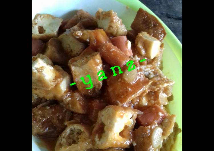 Asem manis SoHu (sosis + tahu)