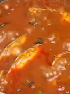 மீன் குழம்பு(meen kulambu recipe in tamil செய்முறை முக்கிய புகைப்படம்