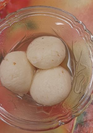 A picture of Rasgulla.