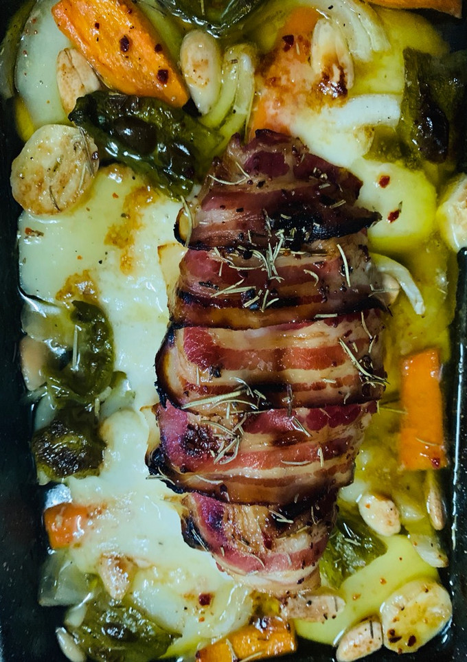 Una foto de Pechuga de pollo rellena al vino miel