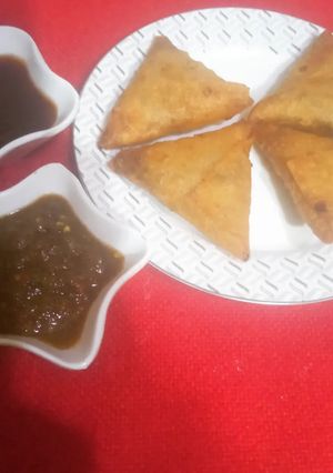 A picture of Qeema samosa.