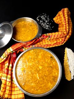 সাবু -সবজির পাতলা খিচুড়ি রেসিপির প্রধান ছবি