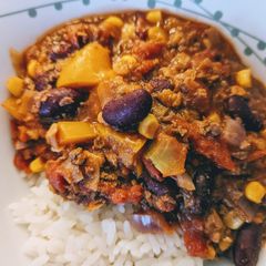 A picture of Vegan chilli with lentils.