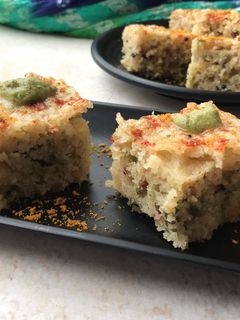 खट्टा ढोकला (Khatta Dhokla recipe in Hindi) रेसिपी मुख्य फोटो