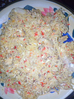 A picture of Egg indomie with shredded chicken.