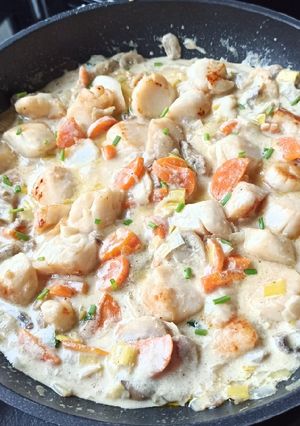 A picture of Scallop Blanquette.