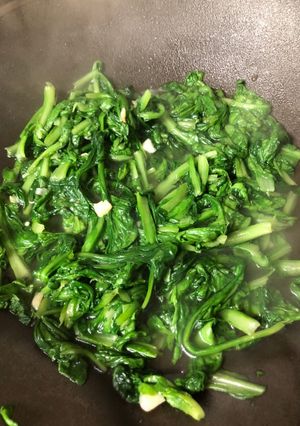 清炒茼蒿 的食譜成品照片
