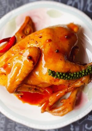 Hình của món GÀ hấp nước mắm nhĩ.
