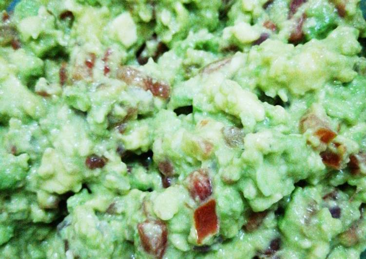 Homemade guacamole