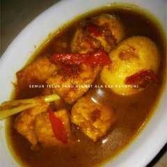 รูปของ Semur telur tahu nikmat