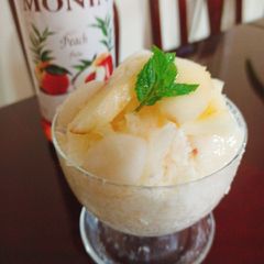 Divine Peach Milk shaved ice A picture of Divine Peach Milk shaved ice.