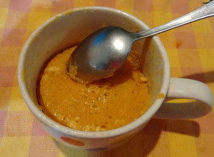 Una foto de Mug cake de cajeta. ॐ