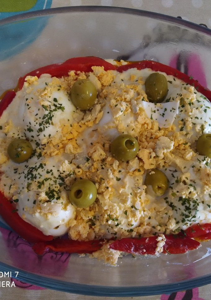 Una foto de Huevos rellenos de atún