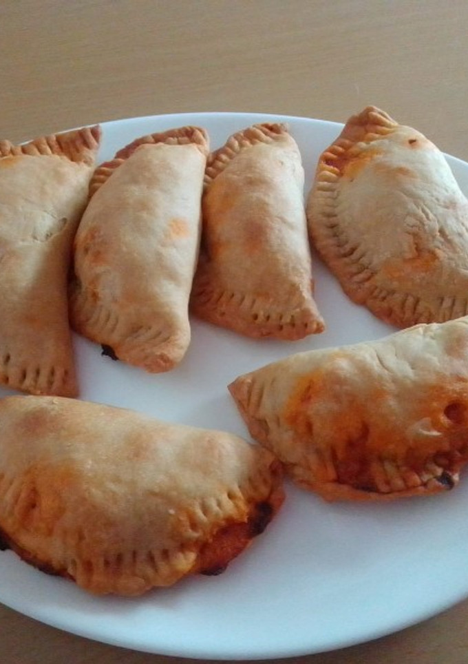Una foto de Empanadillas rápidas y fáciles de atún y huevo