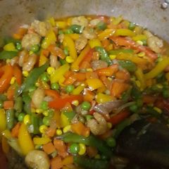A picture of Veggie prawn sauce.