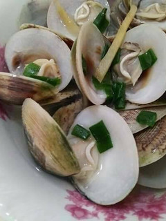 薑絲蛤蜊湯【澎湖野生水產】【福壽】 的食譜成品照片