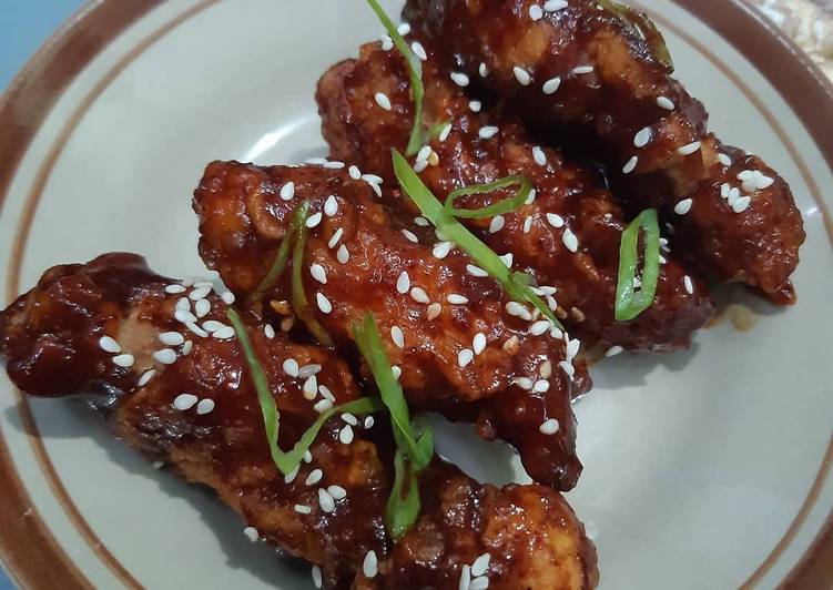 KOREAN SPICY CHICKEN (DDAK GAN JEONG)